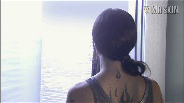 Emma Lahana in Alien Agent (2007) Butt Body Double Body Double Butt 196473