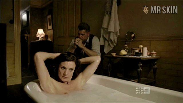 Danielle Cormack Naked in Underbelly. Breasts. 226303