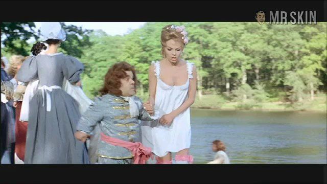 Hottest Michèle Mercier Scene in Angélique and the King. Sexy. 209540