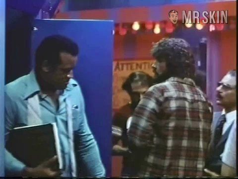 Suzanne Remey Lawrence Naked in Night of the Juggler. Breasts, Butt, Bush. 209737