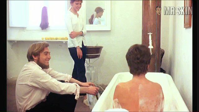 Annie Girardot Nude as The Foreigner Woman. Breasts. 210344
