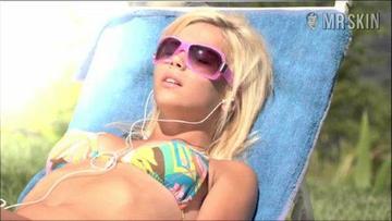 Heather Sossaman in Totally Baked (2007) Bikini Bikini 211204