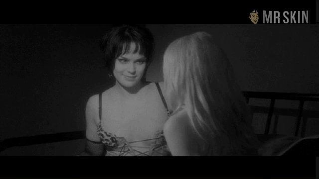 Amanda Tepe in Iowa (2005) Breasts Breasts 215310