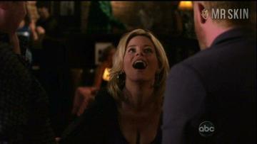 Elizabeth Banks in Modern Family (2009-2020) Sexy Sexy 219247