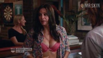 Courteney Cox in Cougar Town (2009-2015) Underwear Bikini Sexy 241138