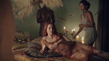 Lucy Lawless, Aria Dickson in Spartacus (2010-2013) Sexy Right Breast Breasts Breasts Bush 220117