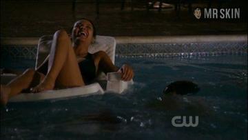 Jessica Lucas in Melrose Place (2009-2010) Bikini Bikini Sexy 220987