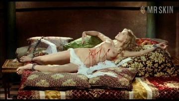 Arielle Dombasle in Gradiva (C'est Gradiva qui vous appelle) (2006) Breasts Breasts 218139