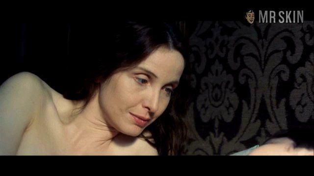 Julie Delpy Nude in The Countess. Left Breast, breasts. 226822