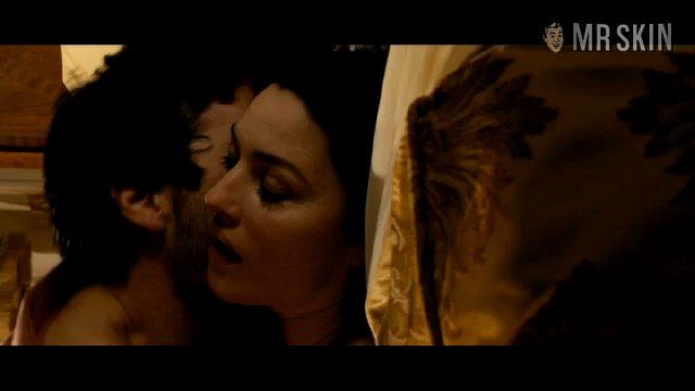 Monica Bellucci Nude as Jeanne. Left Breast, breasts, sexy. 223154