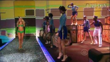 Doutzen Kroes in The Victoria's Secret Fashion Show 2009 (2009) Underwear Underwear 219385