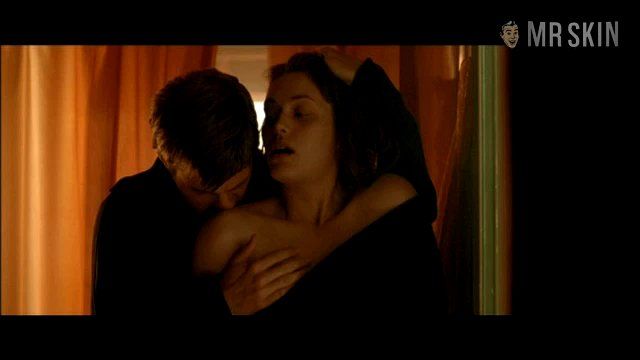 Emma Griffiths Malin in Animal (2005) Butt Butt Sexy 226972