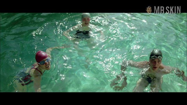 Angeliki Papoulia, Mary Tsoni in Dogtooth (2009) Sexy Breasts Bush 221884