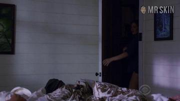 Michelle Borth in Hawaii Five-0 (2010-2020) Sexy Underwear Bikini Sexy 246326