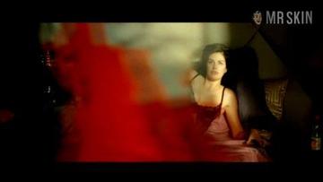 Héléna Noguerra in Heartbreaker (2010) Underwear Breasts Left Nipslip 222752