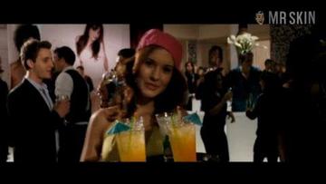 Brooke Bayless in Trust (2011) Bikini Bikini 222979