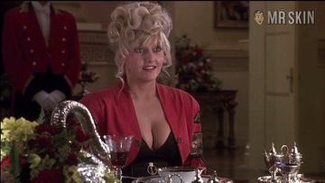 Camille Coduri in King Ralph (1991) Sexy Breasts Left Nipslip 235789