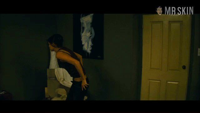 Sexiest Sara Foster Scene in Psych:9. Underwear, sexy. 224197