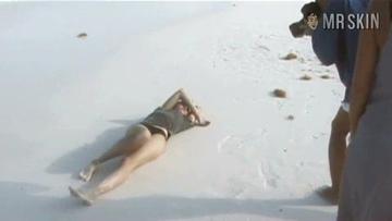 Sara Ziff in Picture Me (2010) Bikini Bikini Sexy 225151