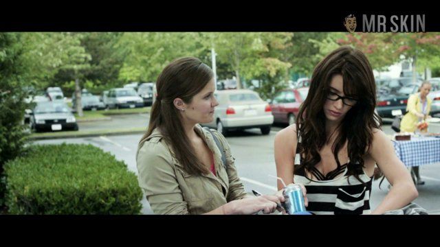 Jacqueline MacInnes Wood in Final Destination 5 (2011) Underwear Underwear 226038