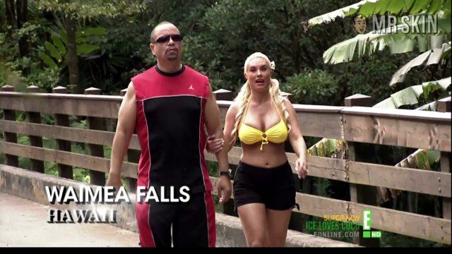 Sexiest Herself Scenes. Bikini. 229252