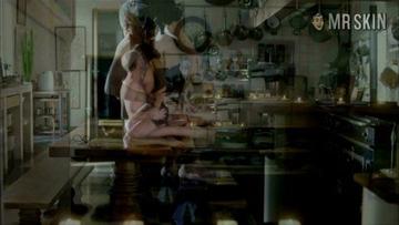 Jade Phan-Gia in Des soucis et des hommes (2012) Breasts Breasts 228598