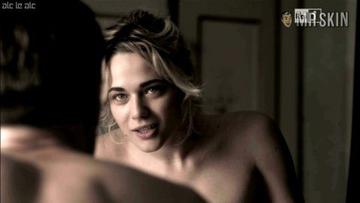 Laura Chiatti in Il sogno del maratoneta (2012) Breasts Breasts 228913