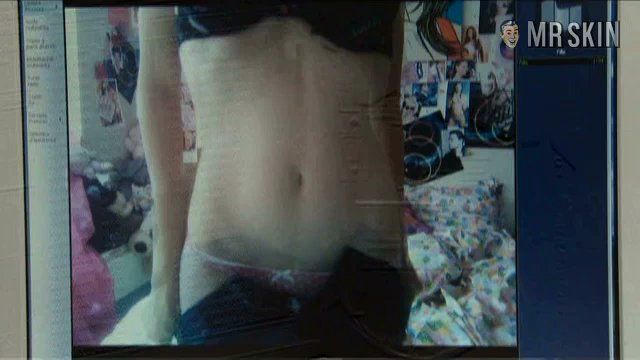 Maïlys Amrous in Polisse (2011) Bush Bush Underwear 229450