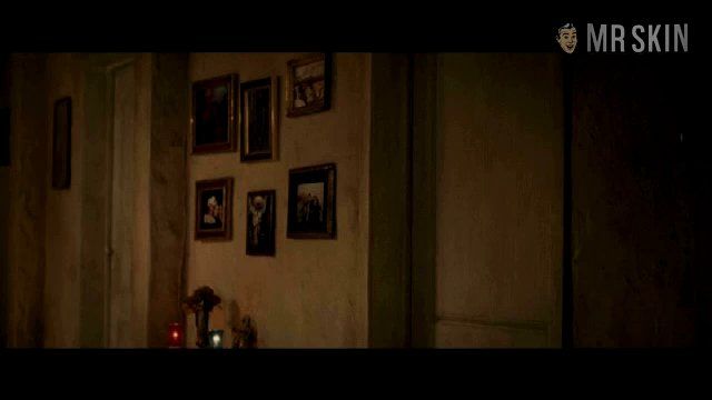 Elizabeth Cervantes in El infierno (2010) Breasts Breasts Left Nipslip 230260