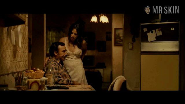 Elizabeth Cervantes Naked in El infierno. Left Nipslip, breasts. 230263