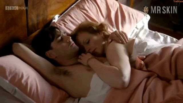 Maxine Peake Nude as Alice Aisgill. Breasts, Butt. 230906