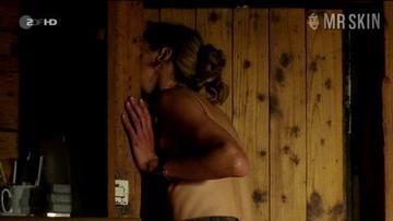 In den besten Familien's Sexiest Scenes with Sophie von Kessel. Underwear. 232980