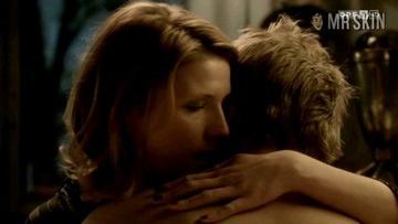 Franziska Weisz in Niemand ist eine Insel (2011) Breasts Breasts Sexy 232061