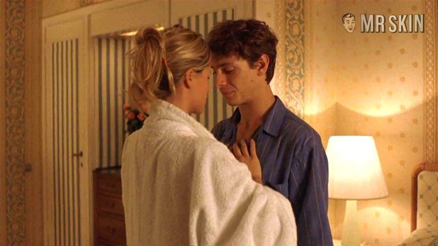 Michelle Hunziker in Voglio stare sotto al letto (1999) Breasts Butt Bush Full Nudity Breasts Bush 232785