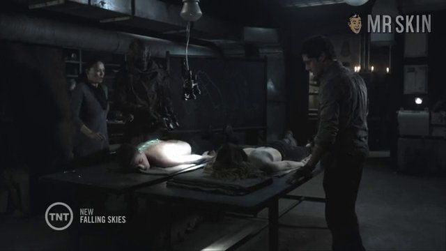 Hottest Sarah Carter Scene in Falling Skies. Sexy, underwear. 238832