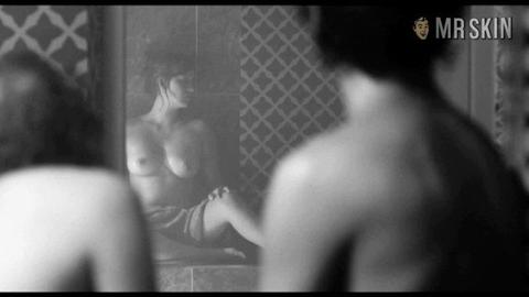 Ginger Romàn Nude in Les lézards. Breasts. 232894