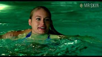Leven Rambin in Chasing Mavericks (2012) Bikini Bikini 232919