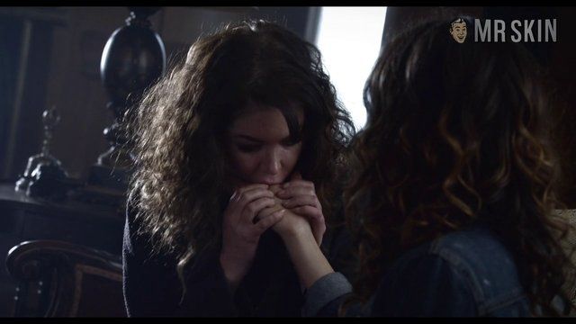 Lara Flynn Boyle, Bianca Saad in Hansel & Gretel Get Baked (2013) Sexy Lesbian Lesbian Sexy 233018