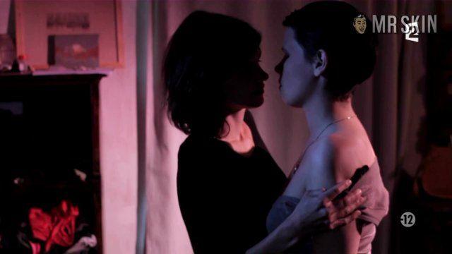Tatiana Becquet, Julia Lemaire in Je (2012) Breasts Lesbian Breasts Bush 233508