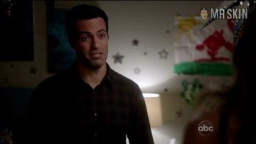 Sarah Chalke in How to Live With Your Parents (For the Rest of Your Life) (2013) Underwear Sexy Underwear 233636