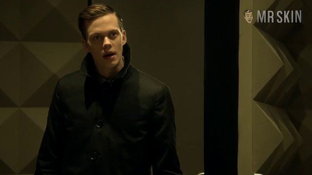 Nudes of Miranda Cates from Hemlock Grove. Breasts, butt, sexy. 238200