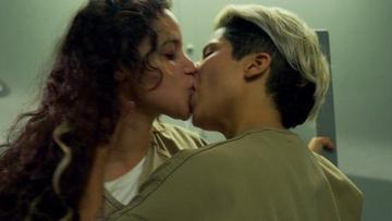 Dascha Polanco, Vicci Martinez in Orange Is the New Black (2013-2019) Lesbian Lesbian Sexy 270051