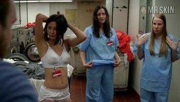 Kimiko Glenn in Orange Is the New Black (2013-2019) Underwear Breasts Lesbian 243872