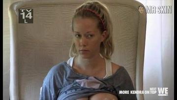 Kendra Wilkinson in Kendra on Top (2013-2017) Sexy Bikini Breasts 239970