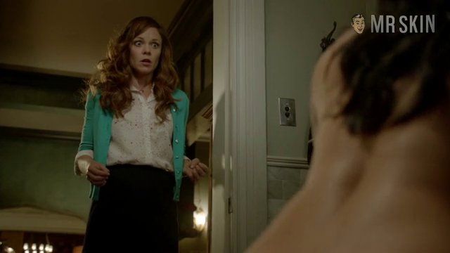 Sexiest Scenes of Wendy Beauchamp from Witches of East End. Sexy, butt. 235313