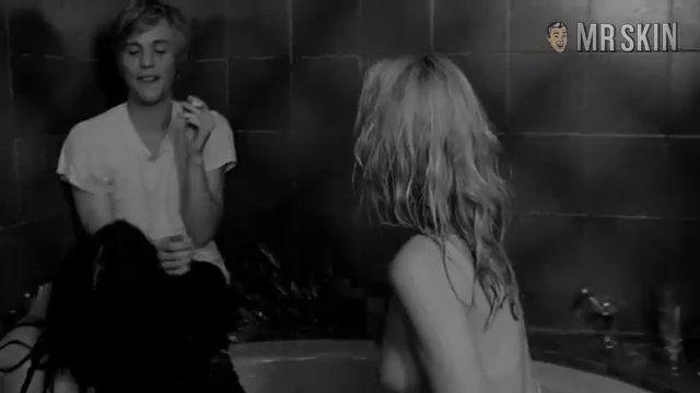 Anna Bondareva, Jay Choi in Lotus Eaters (2011) Breasts Breasts Underwear 235449
