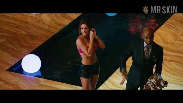 Julie McGee in Last Vegas (2013) Bikini Bikini Underwear 235569