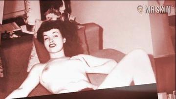Bettie Page in Bettie Page Reveals All (2012) Full Frontal Bikini Breasts 235670