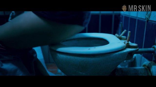 Carla Juri in Wetlands (2013) Butt Bush Bikini Breasts 236111