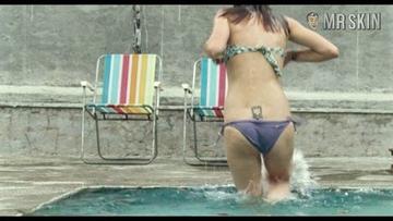 Rezeta Veliu, Paulina Dávila in Rezeta (2012) Bikini Breasts Bikini Breasts 236146